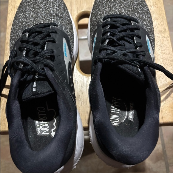 Brooks Range 2 Black and Gray Running Shoes